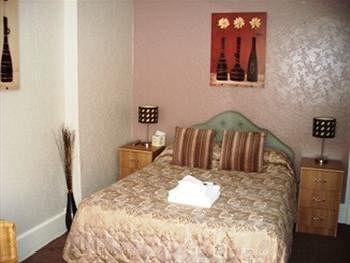 The Claremont B&B บอร์นมัธ ภายนอก รูปภาพ