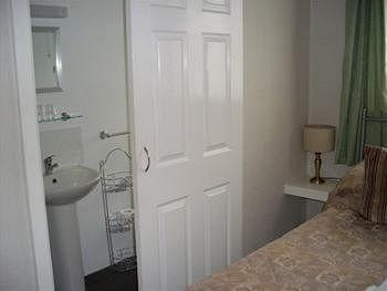 The Claremont B&B บอร์นมัธ ภายนอก รูปภาพ